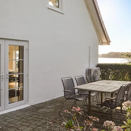 Three-bedroom In Tatil Evi *